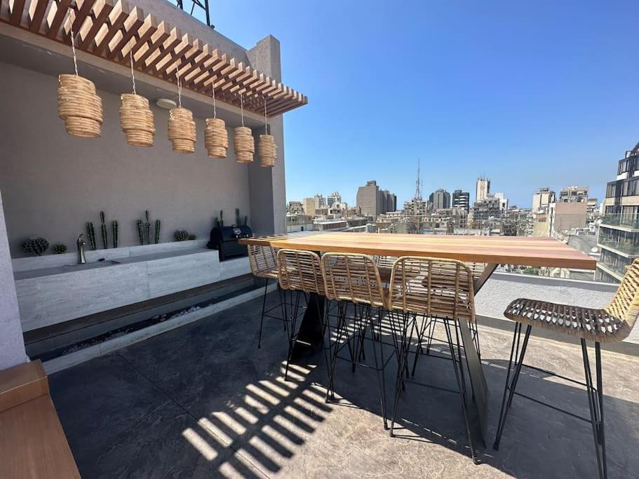 Achrafieh Rooftop 1-Br With Jacuzzi Leilighet Beirut Eksteriør bilde